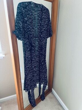 Express small Black and White Speckled Cover-Up open front Ties